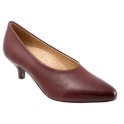 Trotters Kimber Kitten Heel Dark Red Leather (Women's)